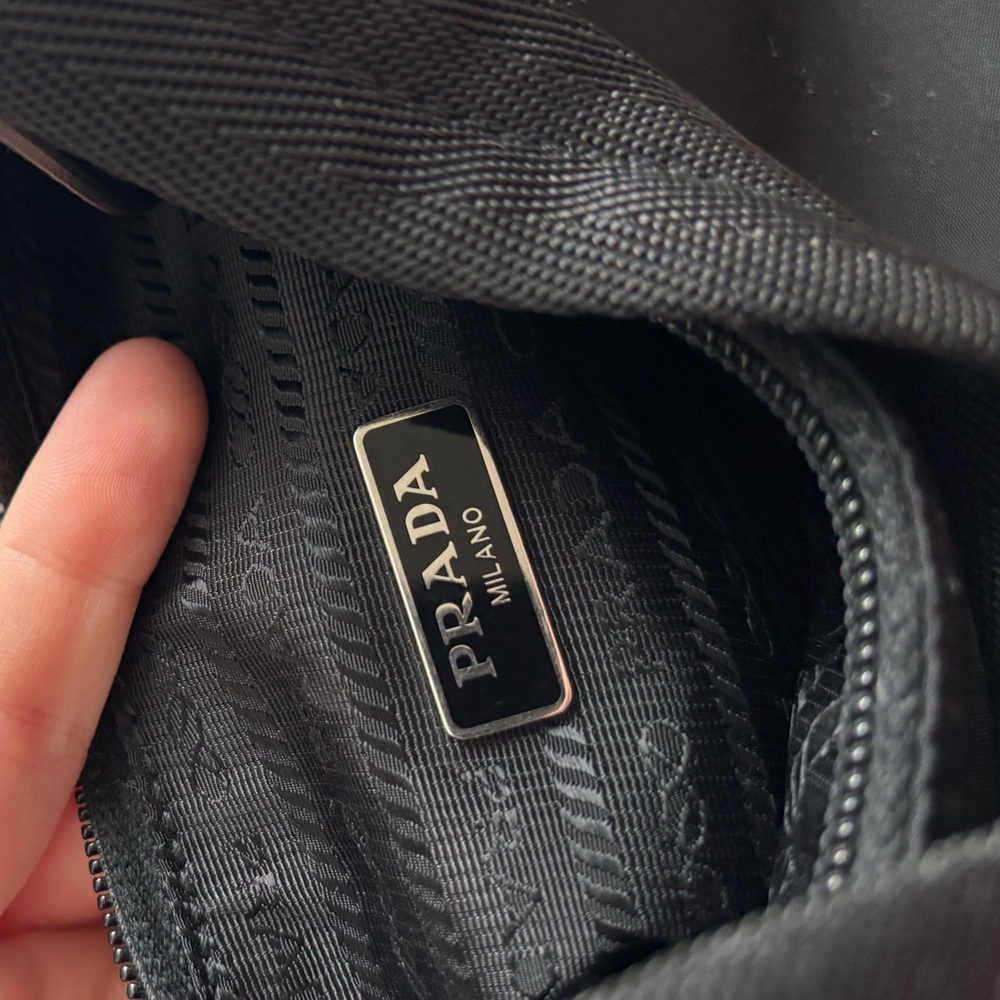 Prada Re-Edition 2000 - Picture 10 of 12